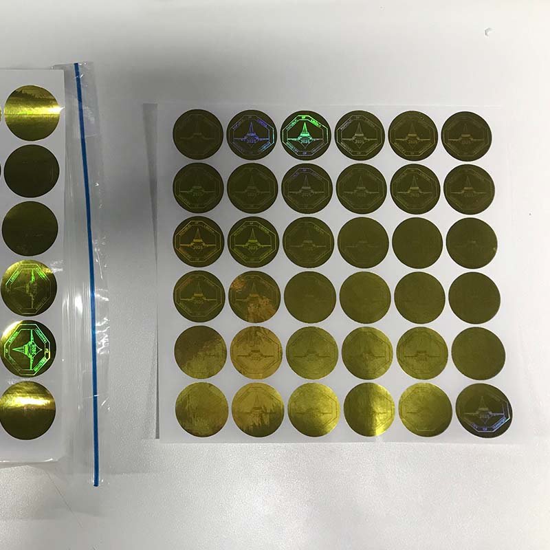 Applications of Holographic Labels