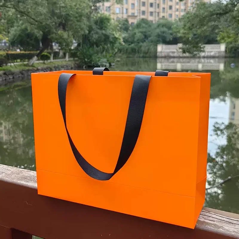 Features of Paper Tote Bags at Rundongyang