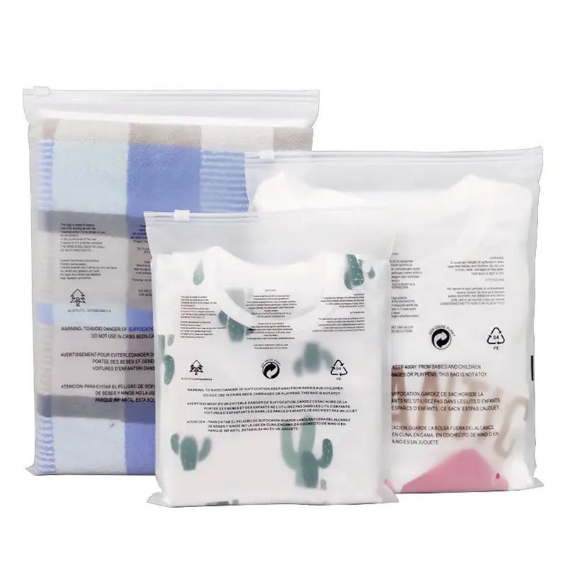 Clear PE Zipper Clothing Packaging Bag 70 Micron With Hang Hole For Display