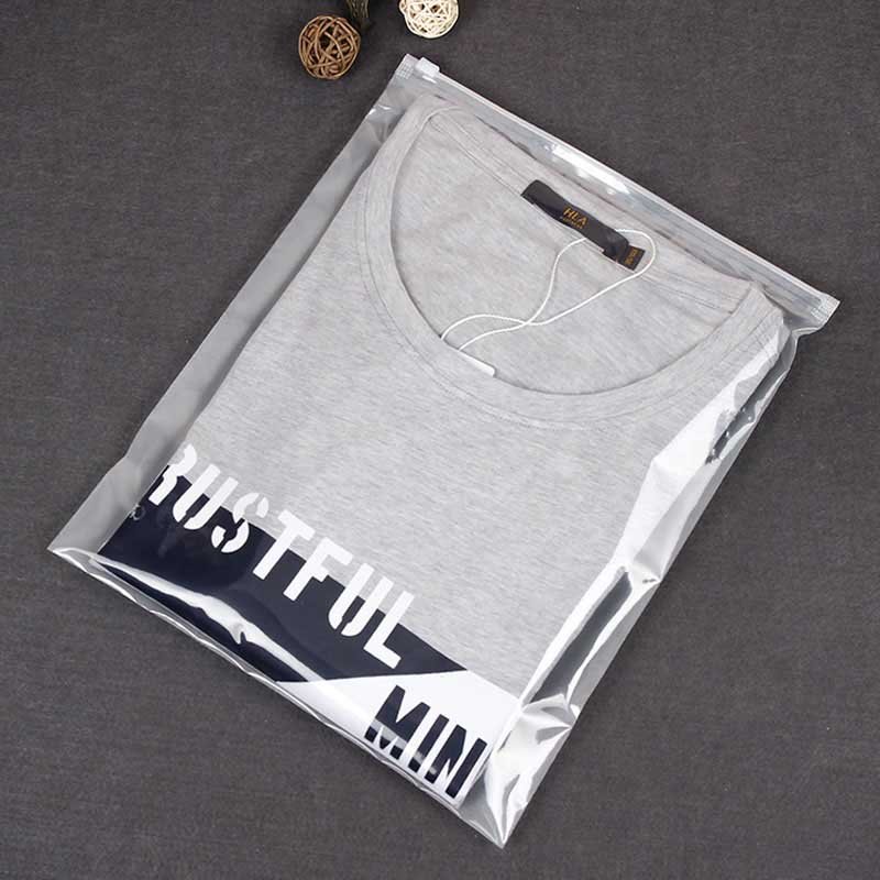 Reusable Thick PE Zipper Bags for Clothes Shirts Jackets Custom Size Packaging